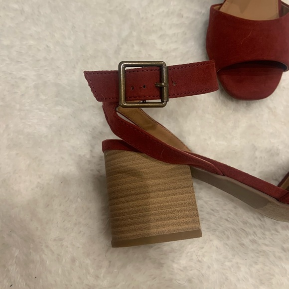 Red Wedge High Heels Size 9.5 - Picture 2 of 6